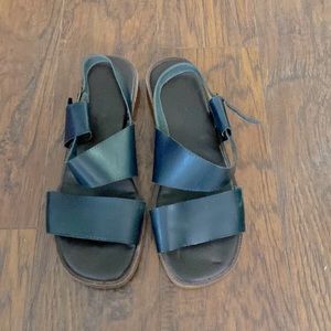 Etienne Aigner leather sandals size 8